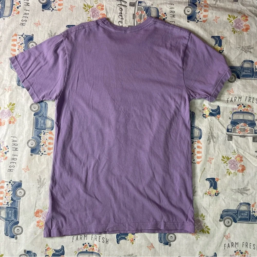 Hershey’s “Chocolate World” Established 1973 Graphic Tee – Size Small (NWOT)